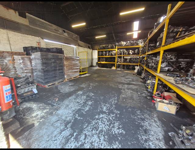 1,600M² WAREHOUSE FOR SALE IN DENVER